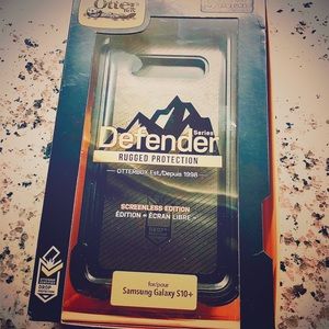 Brand new otterbox phone case for Samsung S10+